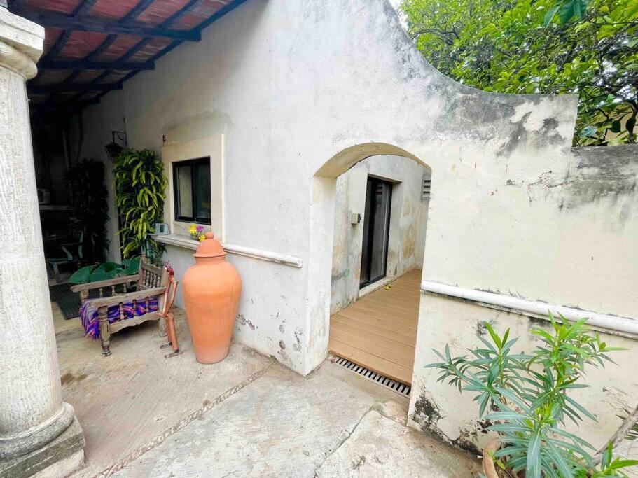 House Dzalbay Santa Lucia With Hot Tub Vila Mérida Exterior foto