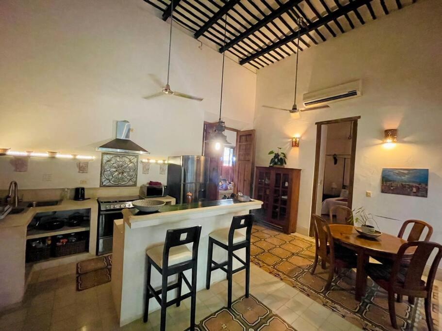 House Dzalbay Santa Lucia With Hot Tub Vila Mérida Exterior foto